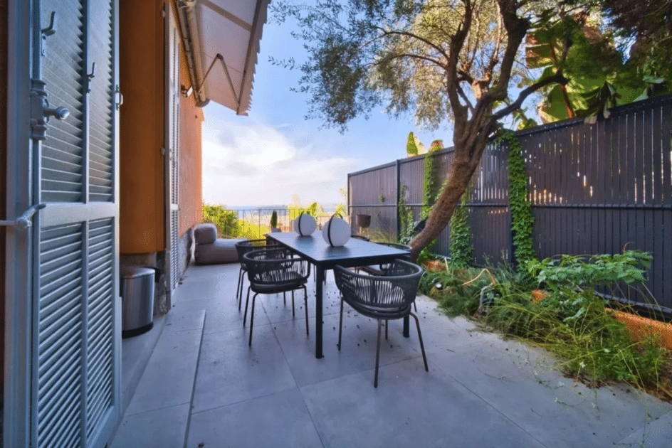 Immobilier : avec une vue incroyable sur Nice, cette jolie villa est actuellement en vente 6 villa vente nice