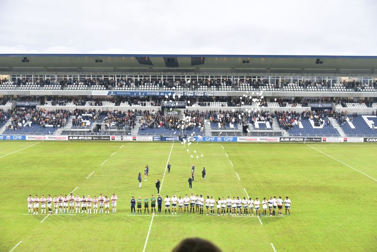 L’hommage à Medhi Narjissi à Armandie avant le match SUA-Nice.