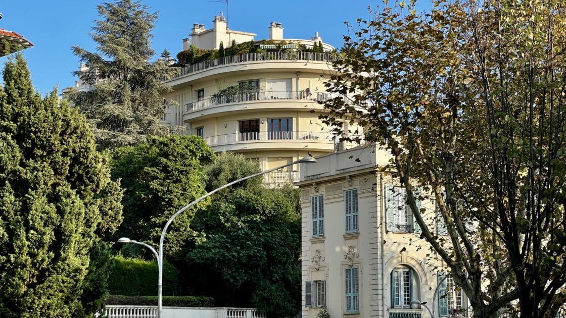 Immobilier : la mairie de Nice favorable à l'interdiction de toute nouvelle construction d'immeubles dans ce quartier historique 2 IMG 6112 3