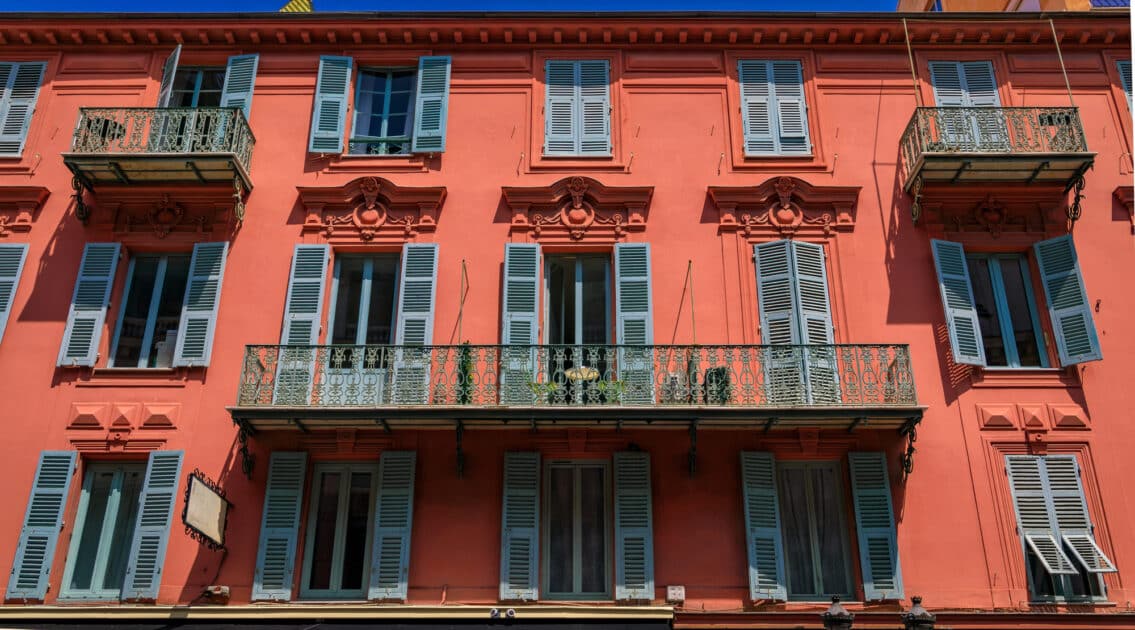 Immobilier. La hausse de l'énergie et des taux bancaires gèle le marché de la propriété 1 facade immobilier immeuble nice
